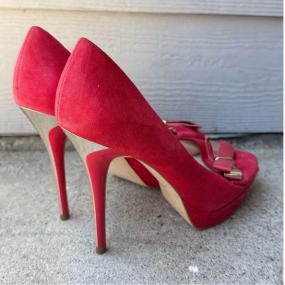 Guess Red velvet Leather gold Peep-Toe Heels 8 JEX - Picture 2 of 3